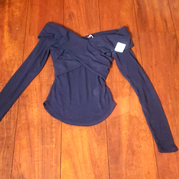 Free people - Picture 2 of 5